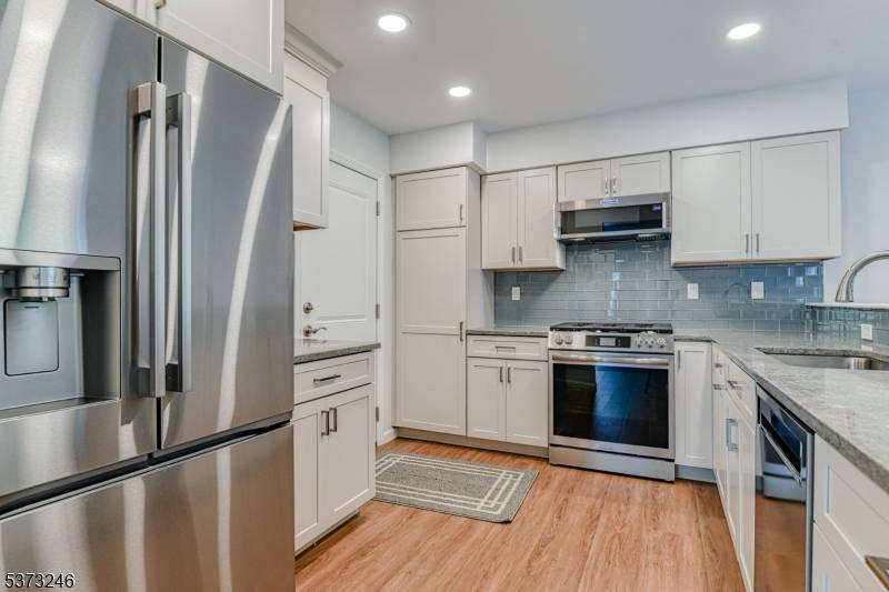 Franklin Twp., NJ 08873,230 Haworth Pl