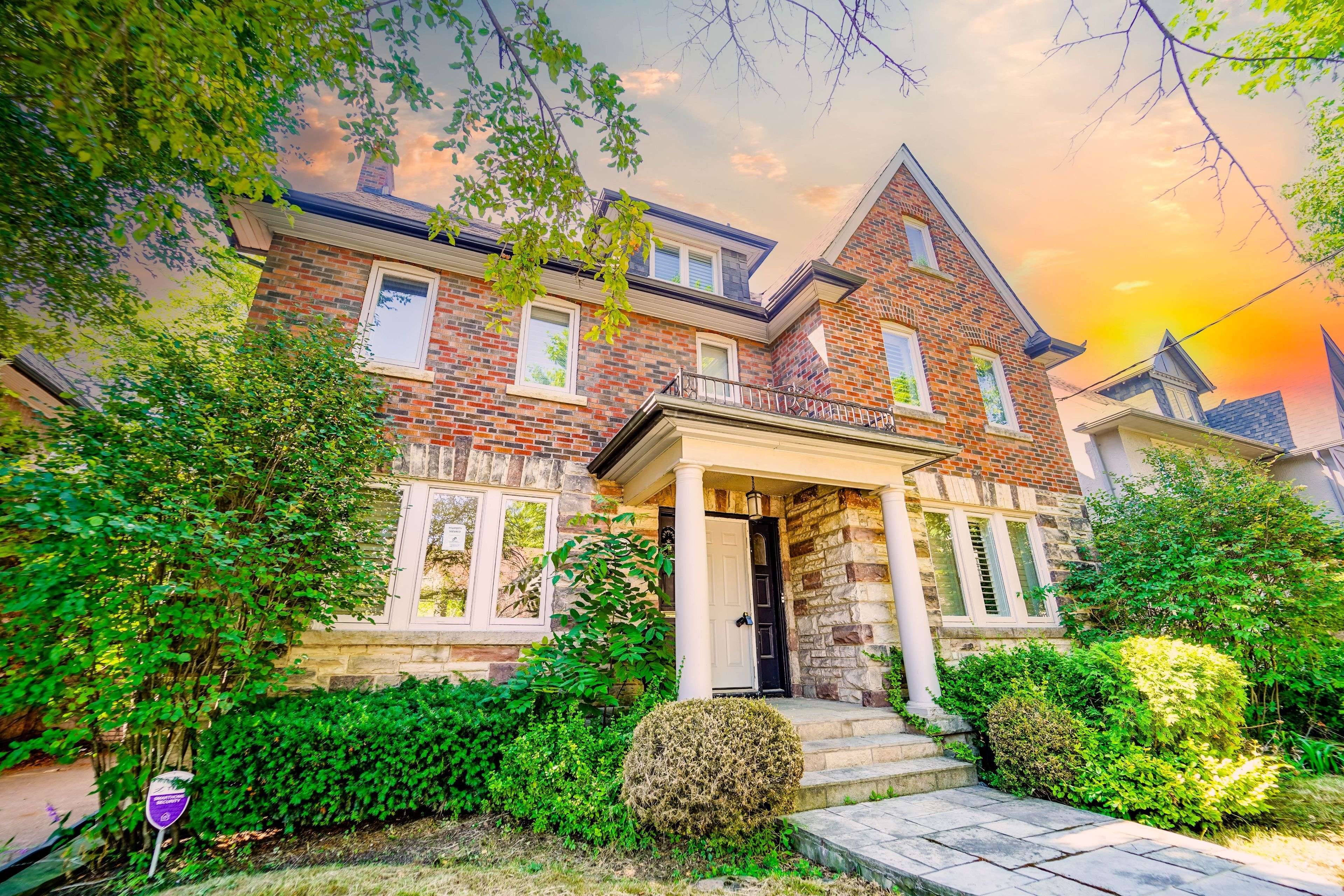 Toronto C04, ON M5N 1R7,251 Lytton BLVD