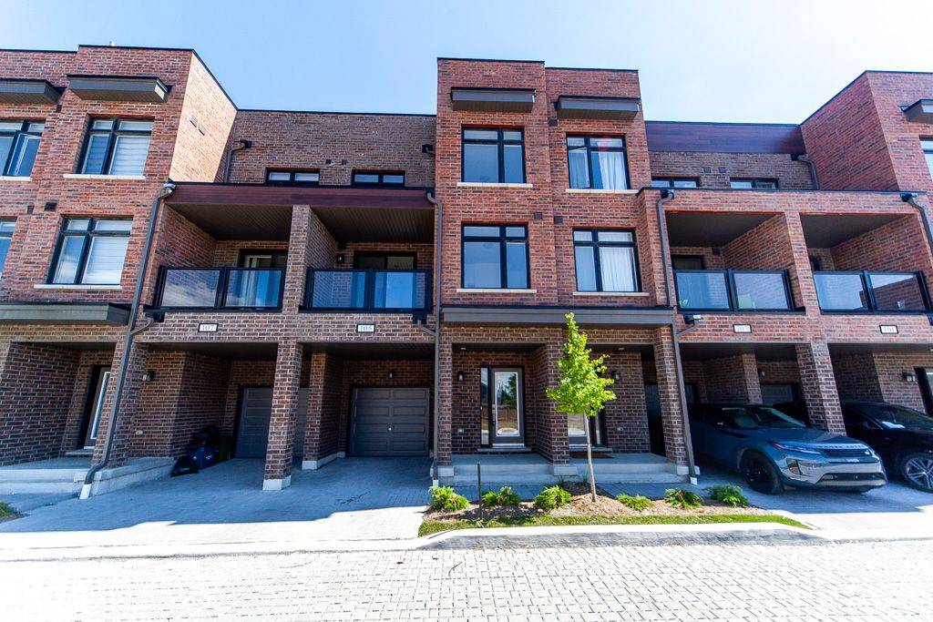 Pickering, ON L1V 0H2,1865 Pickering Pkwy #105