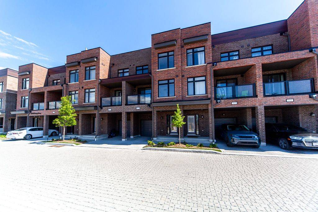 Pickering, ON L1V 0H2,1865 Pickering Pkwy #105