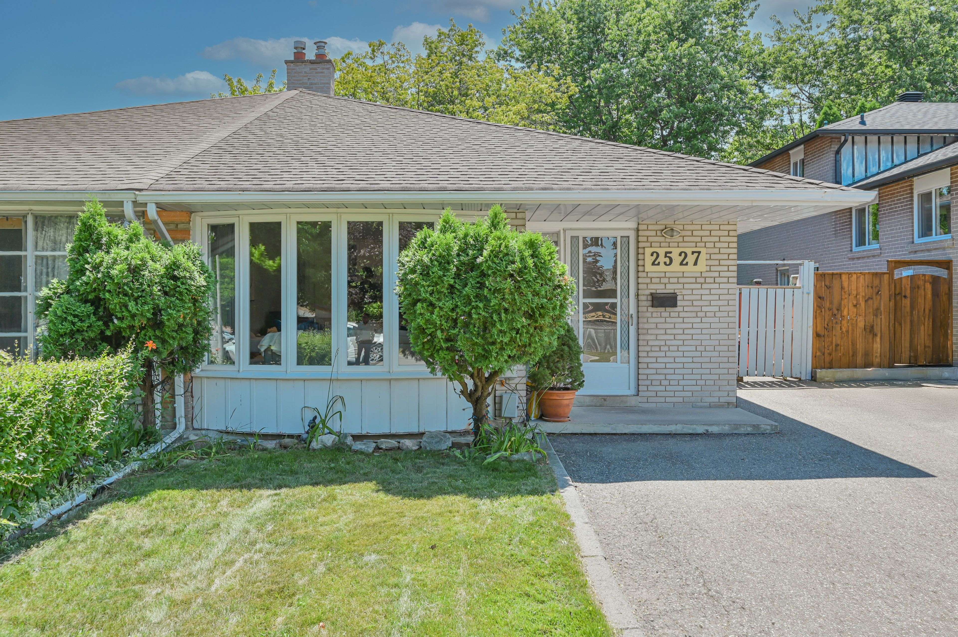 Mississauga, ON L5J 2G2,2527 Padstow CRES