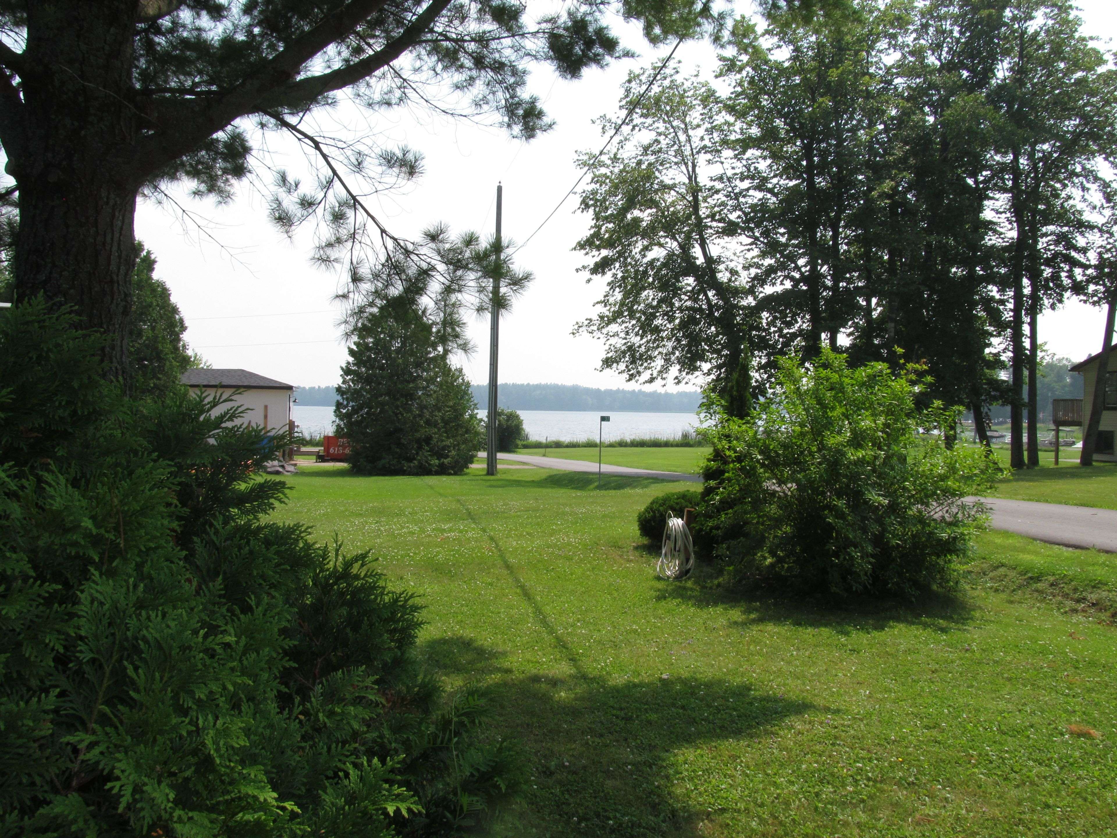 Mcnab/braeside, ON K0A 3L0,31 Lakefront LN