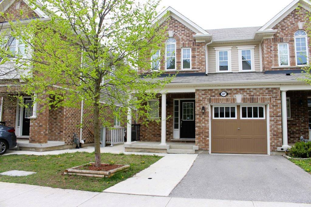 Kitchener, ON N2R 0L7,527 Goldenrod LN #114
