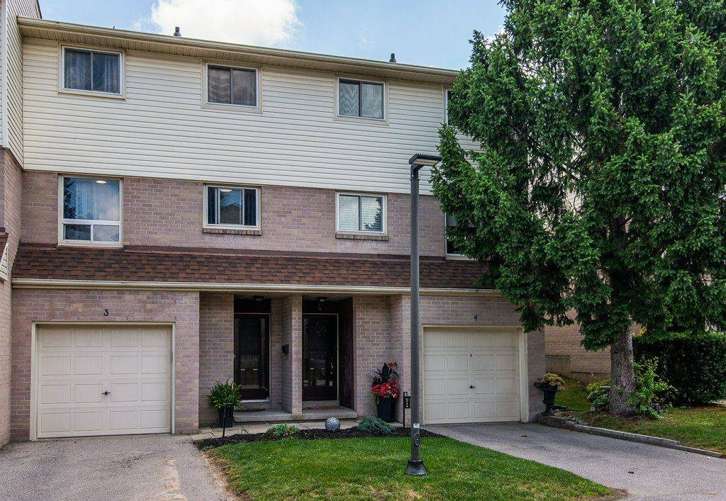 Kitchener, ON N2E 2G8,634 Strasburg RD #3