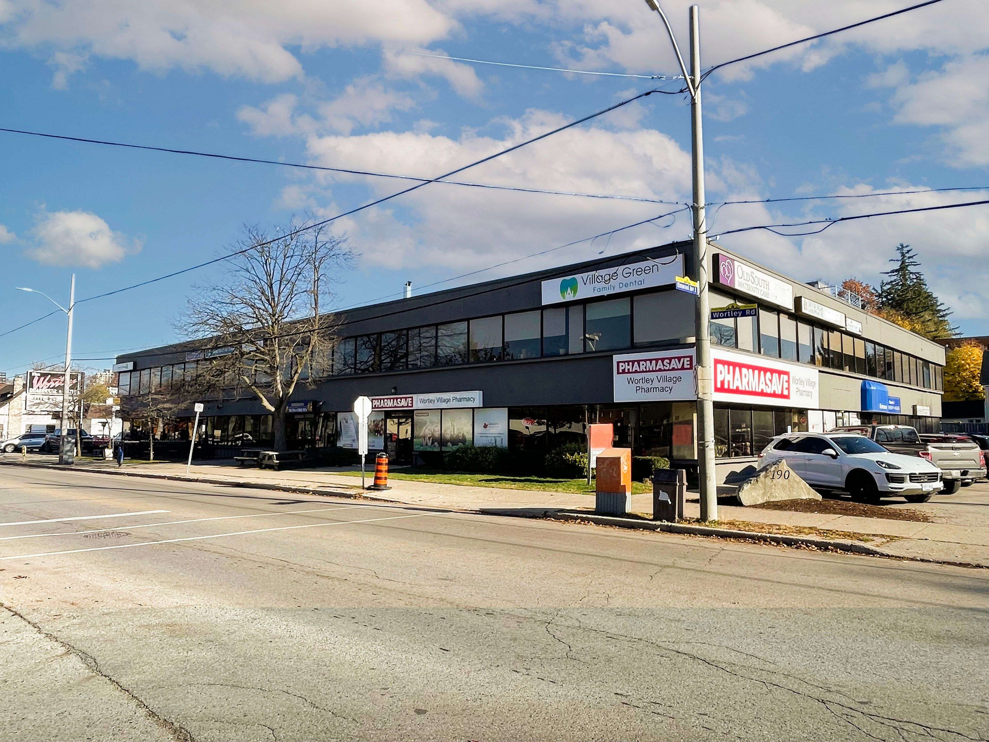 London South, ON N6C 4Y7,190 Wortley RD #LL7