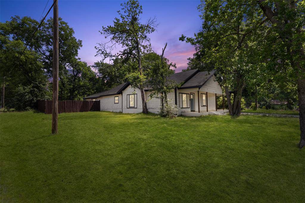 Denison, TX 75020,431 W Texas Street