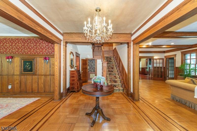 Mountain Lakes Boro, NJ 07046,137 Boulevard