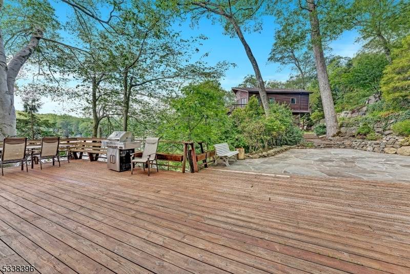 Bloomingdale Boro, NJ 07403,148 Pine Tree Rd