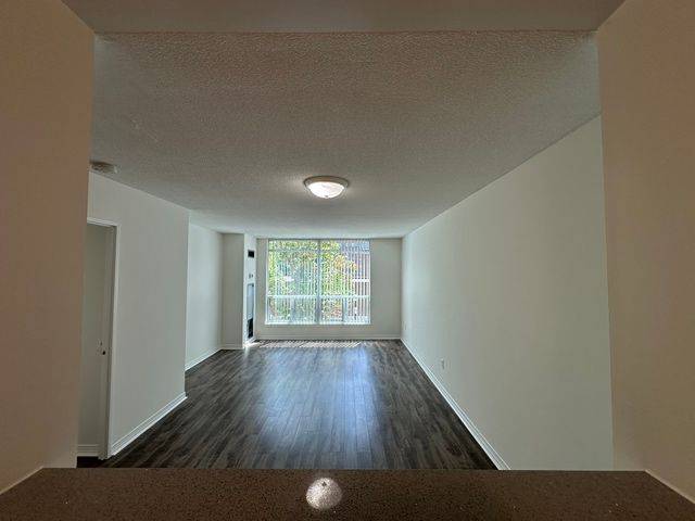 Toronto C02, ON M4W 3S8,942 Yonge ST #219