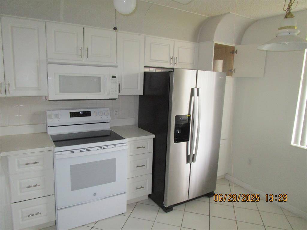 Sunrise, FL 33322,10160 NW 24th Pl #107
