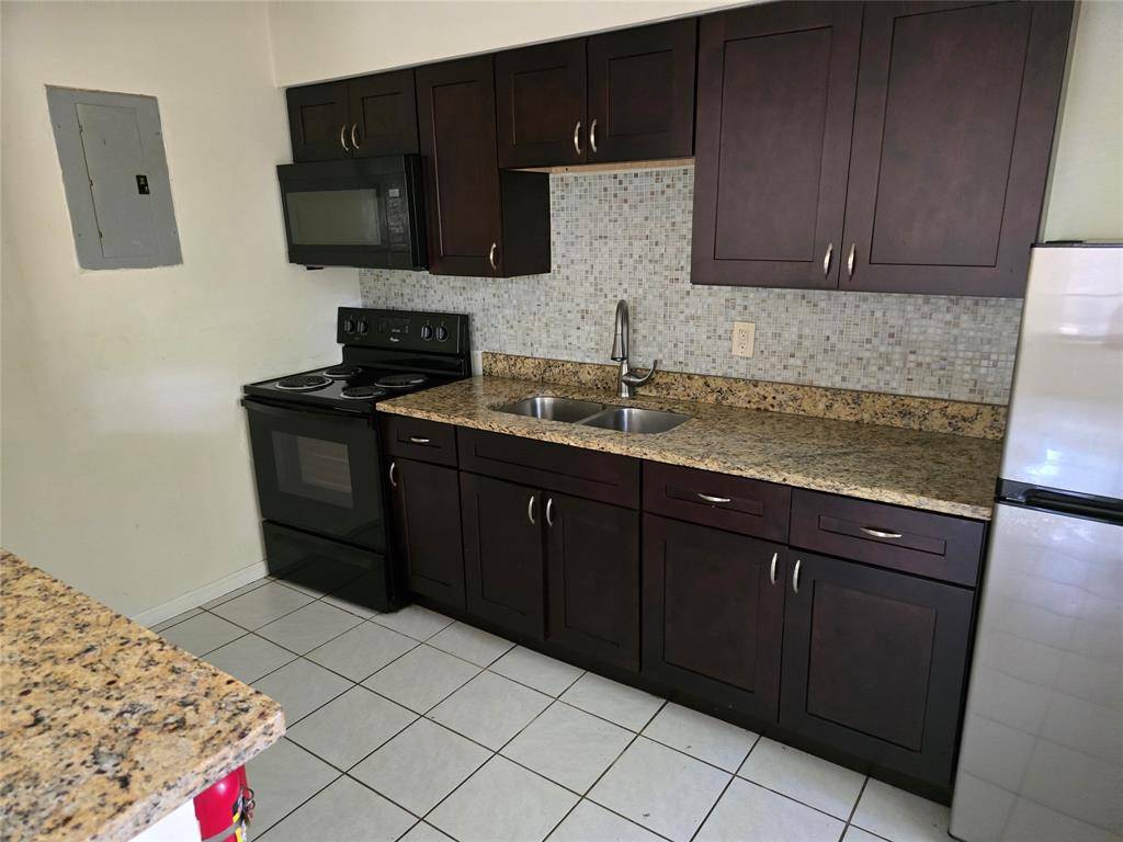 Fort Lauderdale, FL 33312,813 W Las Olas Blvd #813