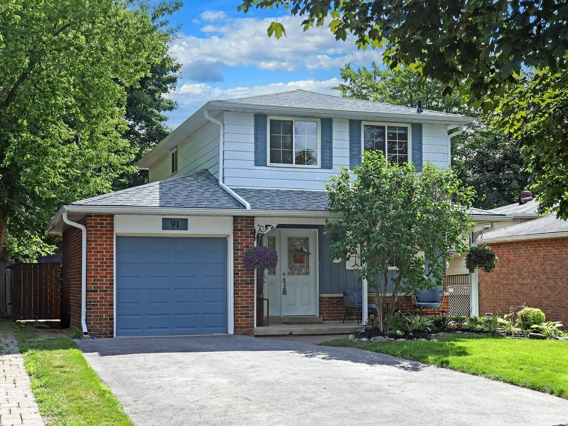 Whitchurch-stouffville, ON L4A 4Y7,91 Millard ST