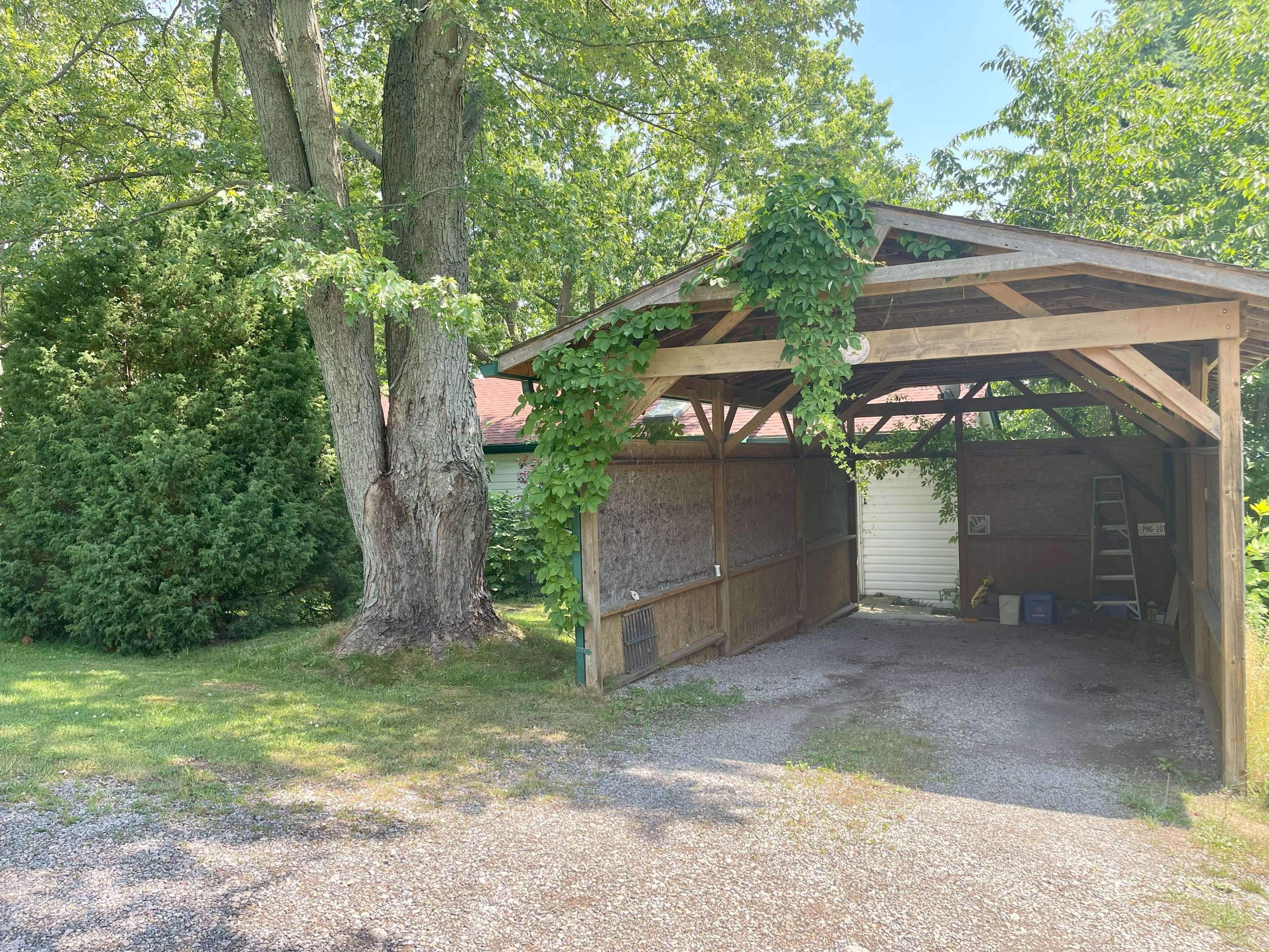 Dutton/dunwich, ON N0L 2M0,6069 Grandview RD