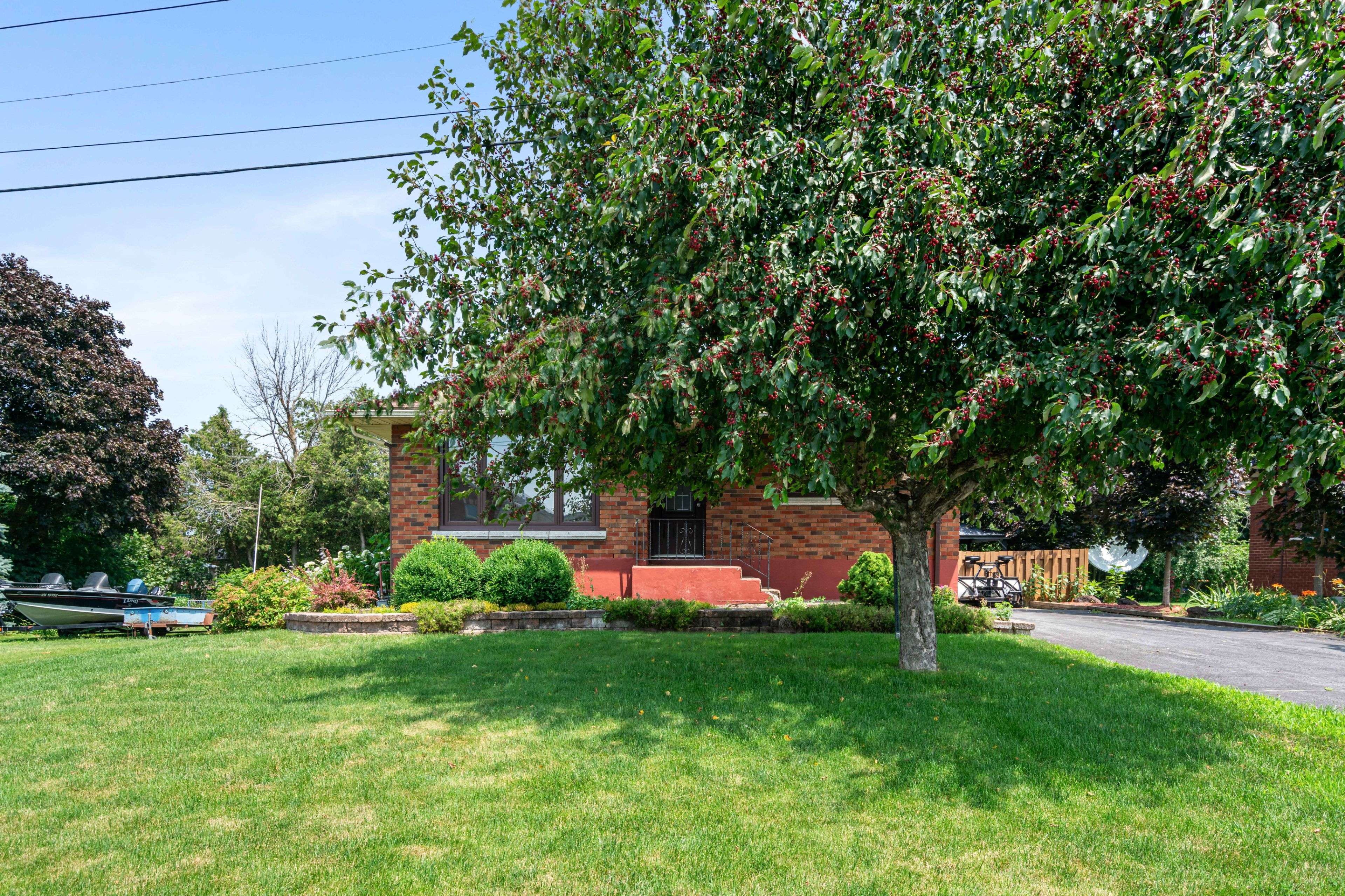 North Glengarry, ON K0C 1A0,205 Dominion ST N