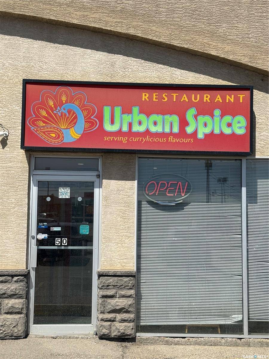 Saskatoon, SK S7K 0T9,622 Circle DRIVE E #50