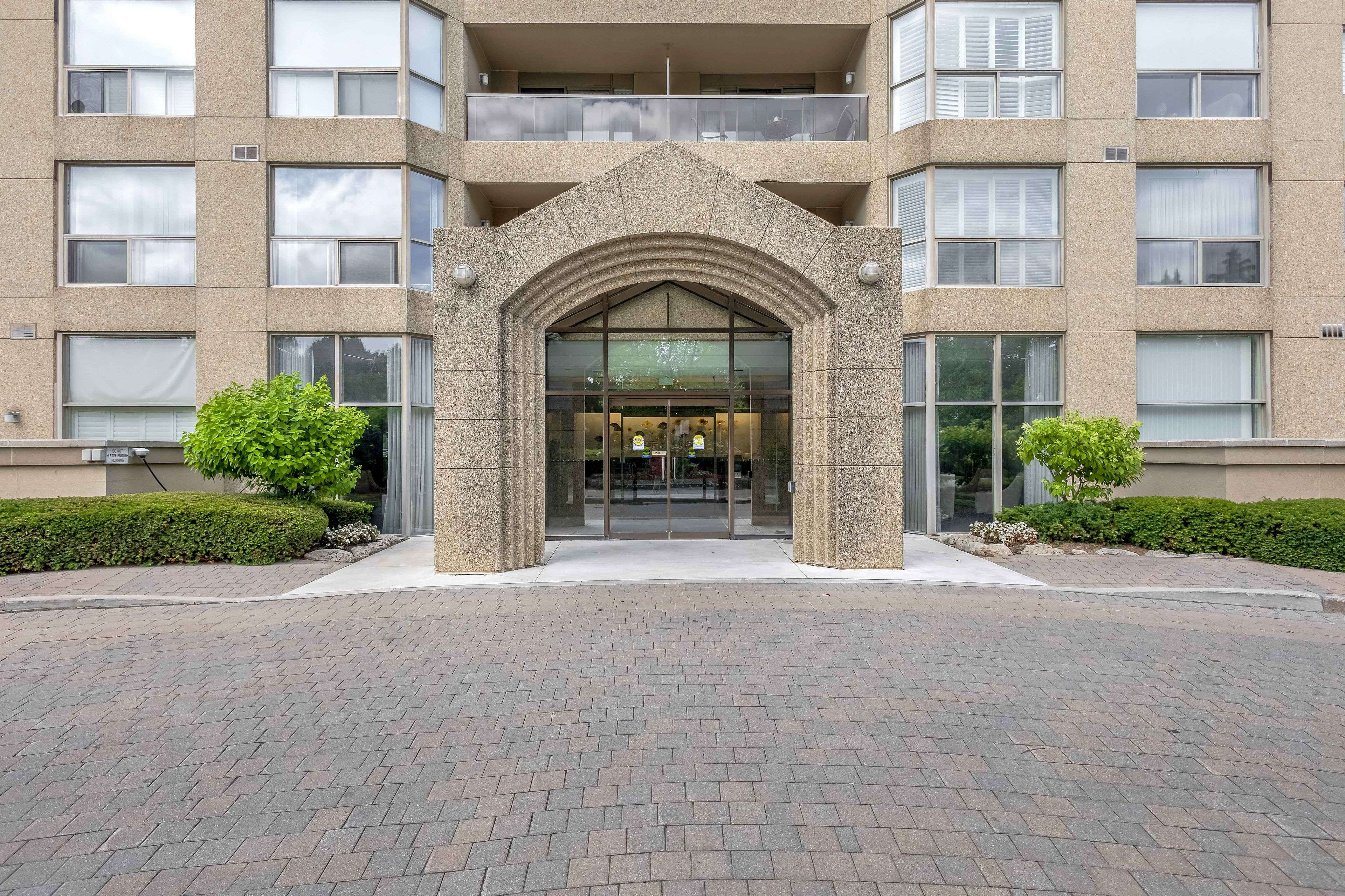 Mississauga, ON L5L 5S4,1800 The College WAY #704