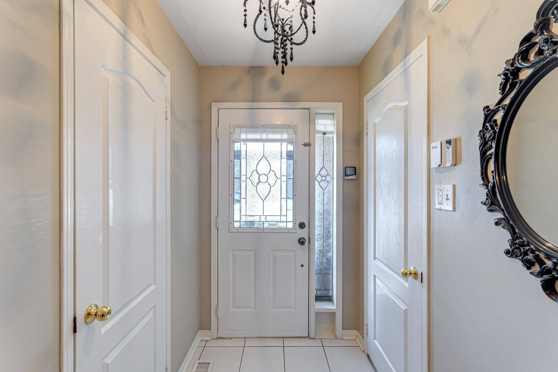 Brampton, ON L6R 1X2,81 Larkspur RD
