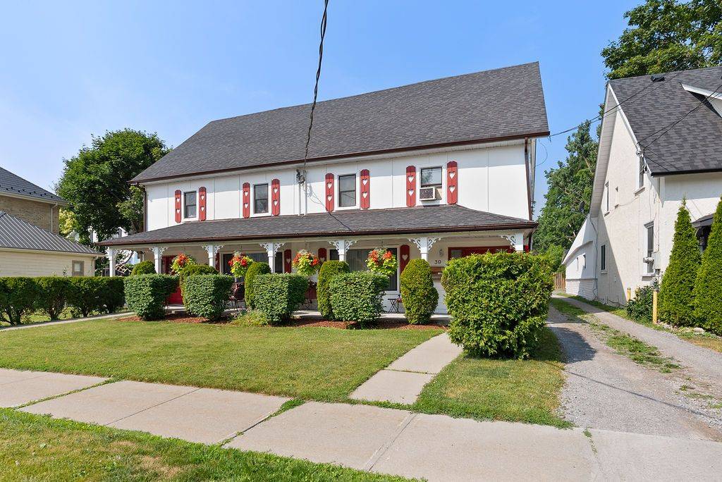 Kawartha Lakes, ON K9V 4H6,37/39 Sussex ST N