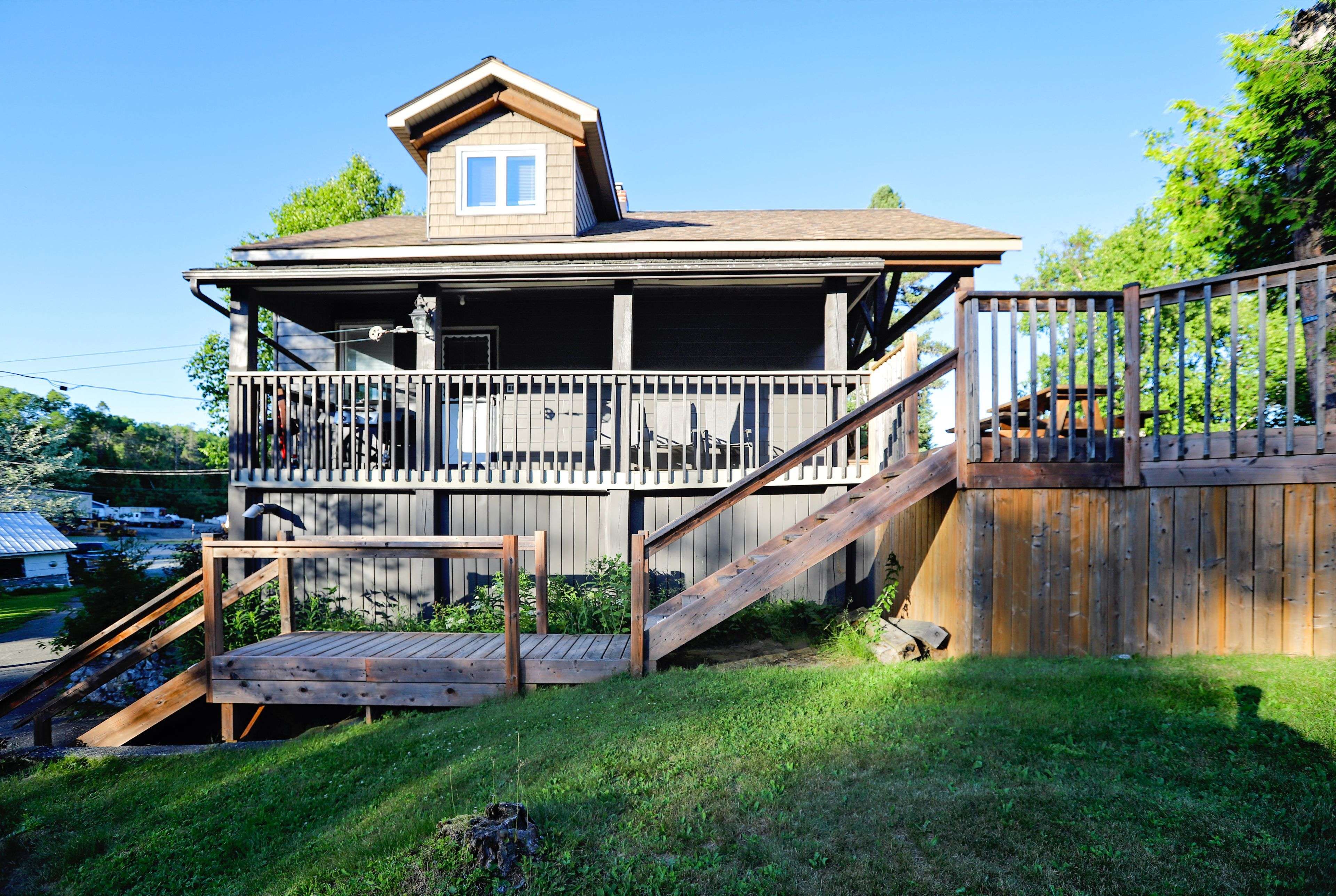 Temagami, ON P0H 2H0,51 Lakeshore DR