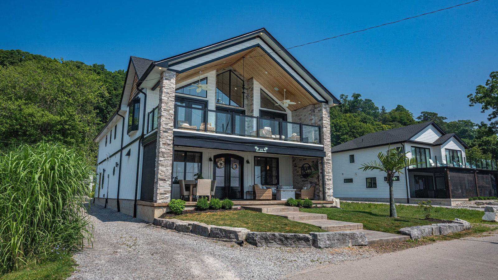 Norfolk, ON N0E 1T0,33 CEDAR DR