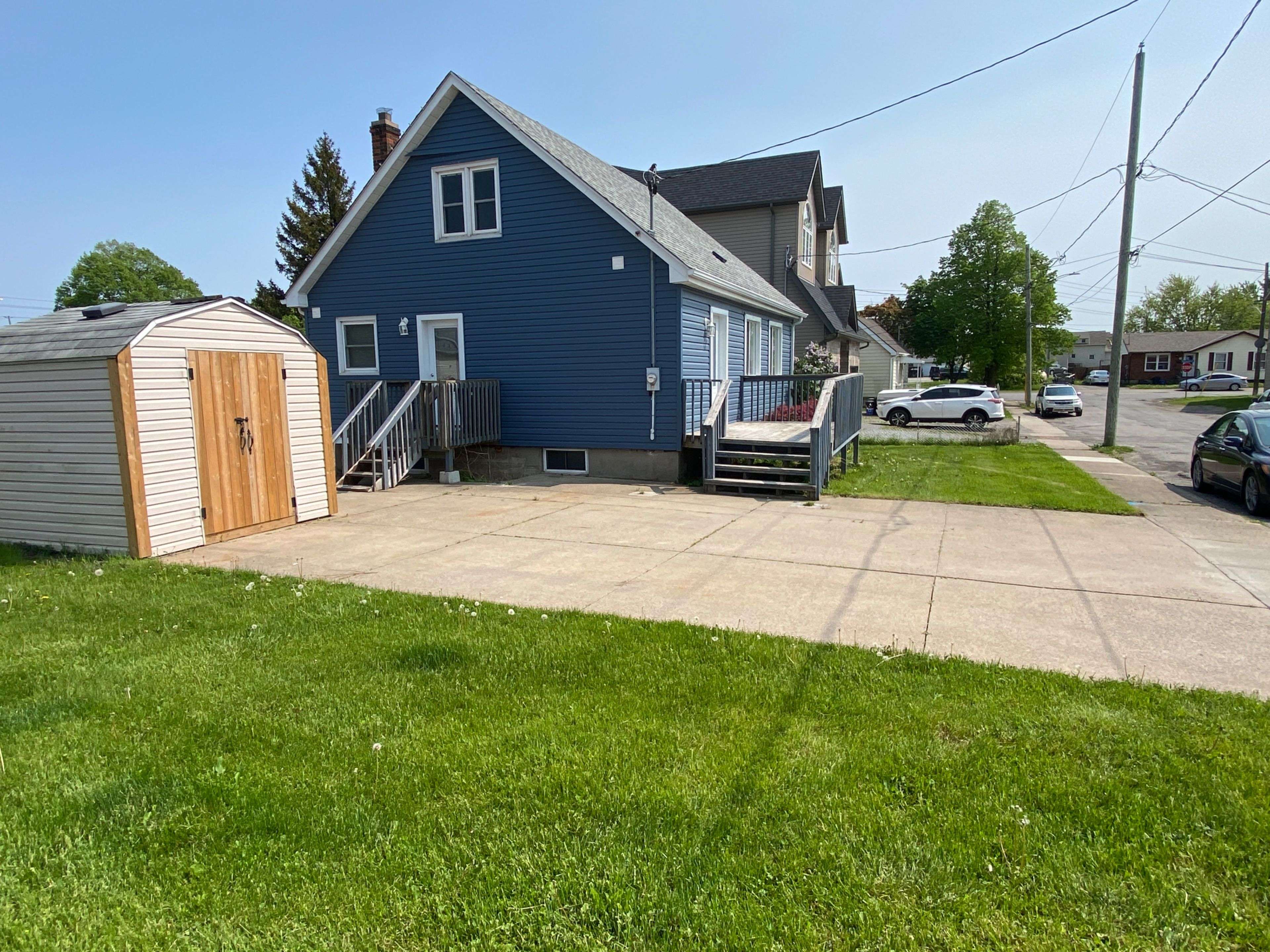 Thorold, ON L2V 3T8,24 King ST