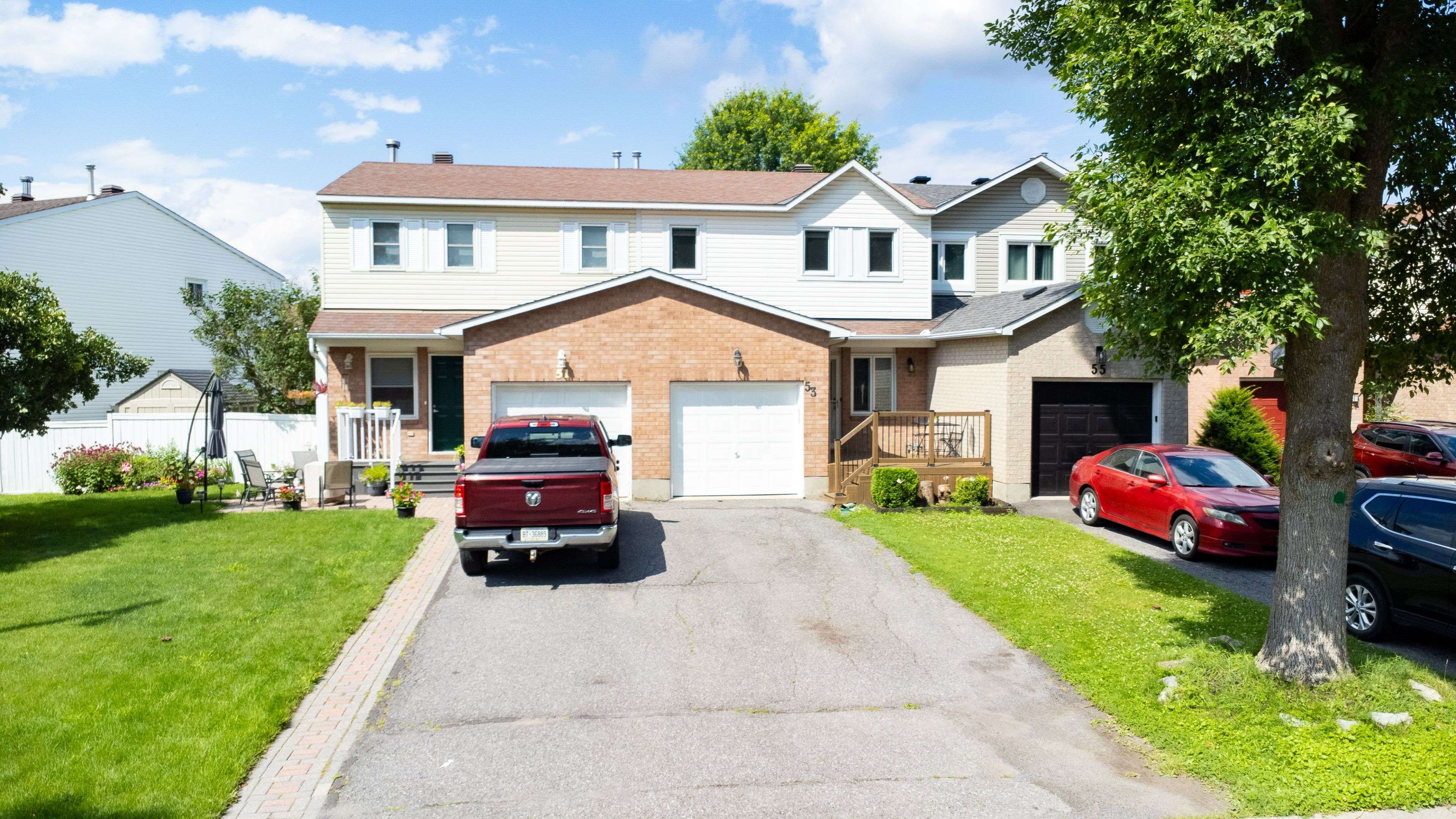 Kanata, ON K2K 2S4,53 Kimbolton CRES