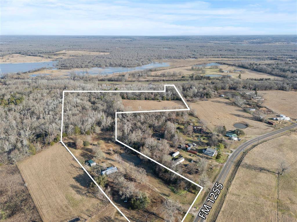 Grand Saline, TX 75140,724 FM 1255