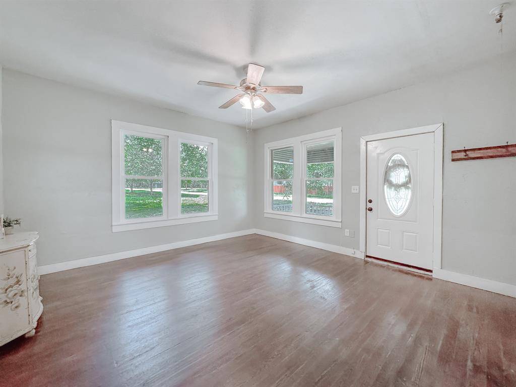 Kerens, TX 75144,408 S Throckmorton Avenue