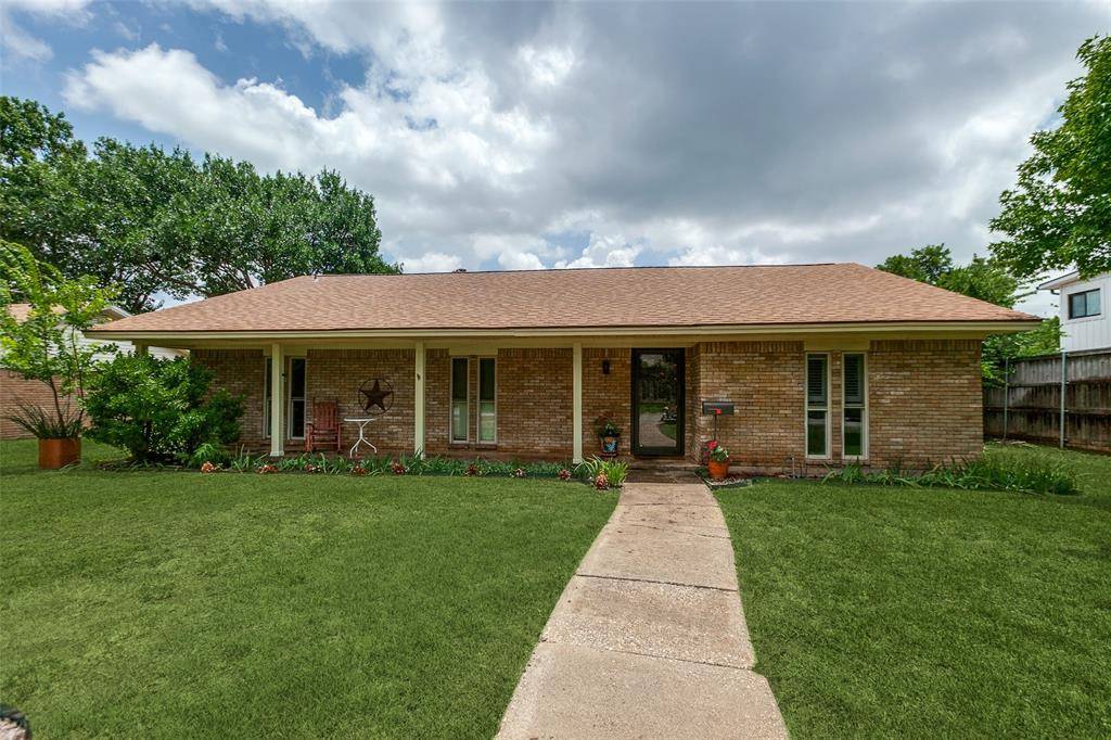 Dallas, TX 75240,13950 Far Hills Lane