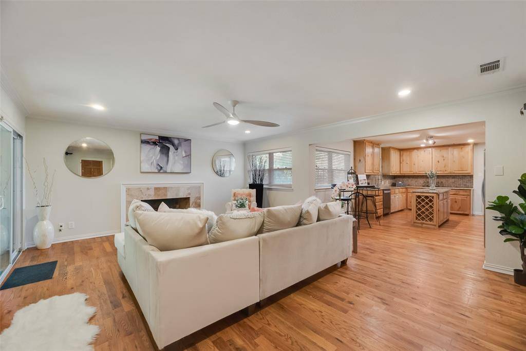 Dallas, TX 75230,5820 Forest Lane