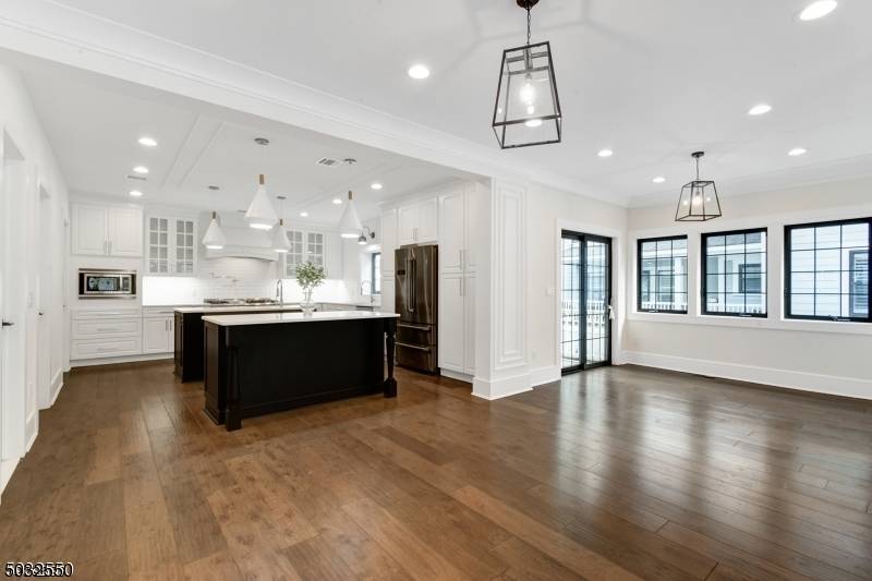 Montclair Twp., NJ 07043,651 Grove St