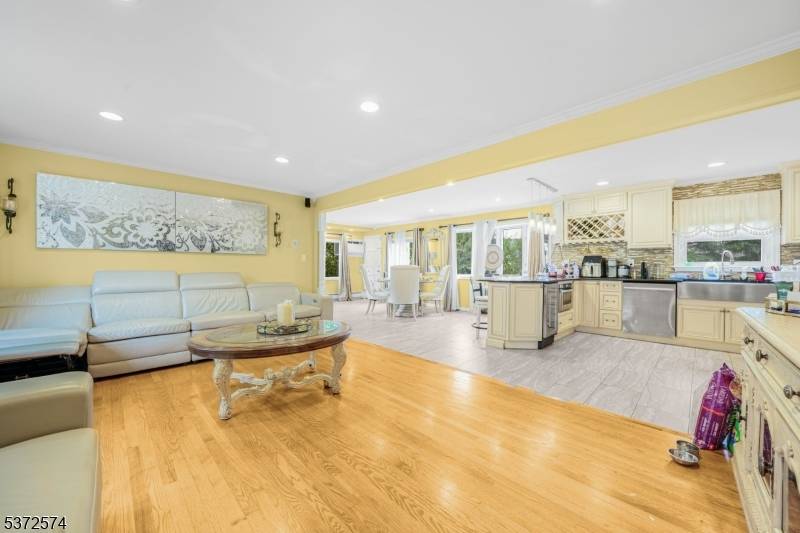 Union Twp., NJ 07083,1893 Arbor Ln