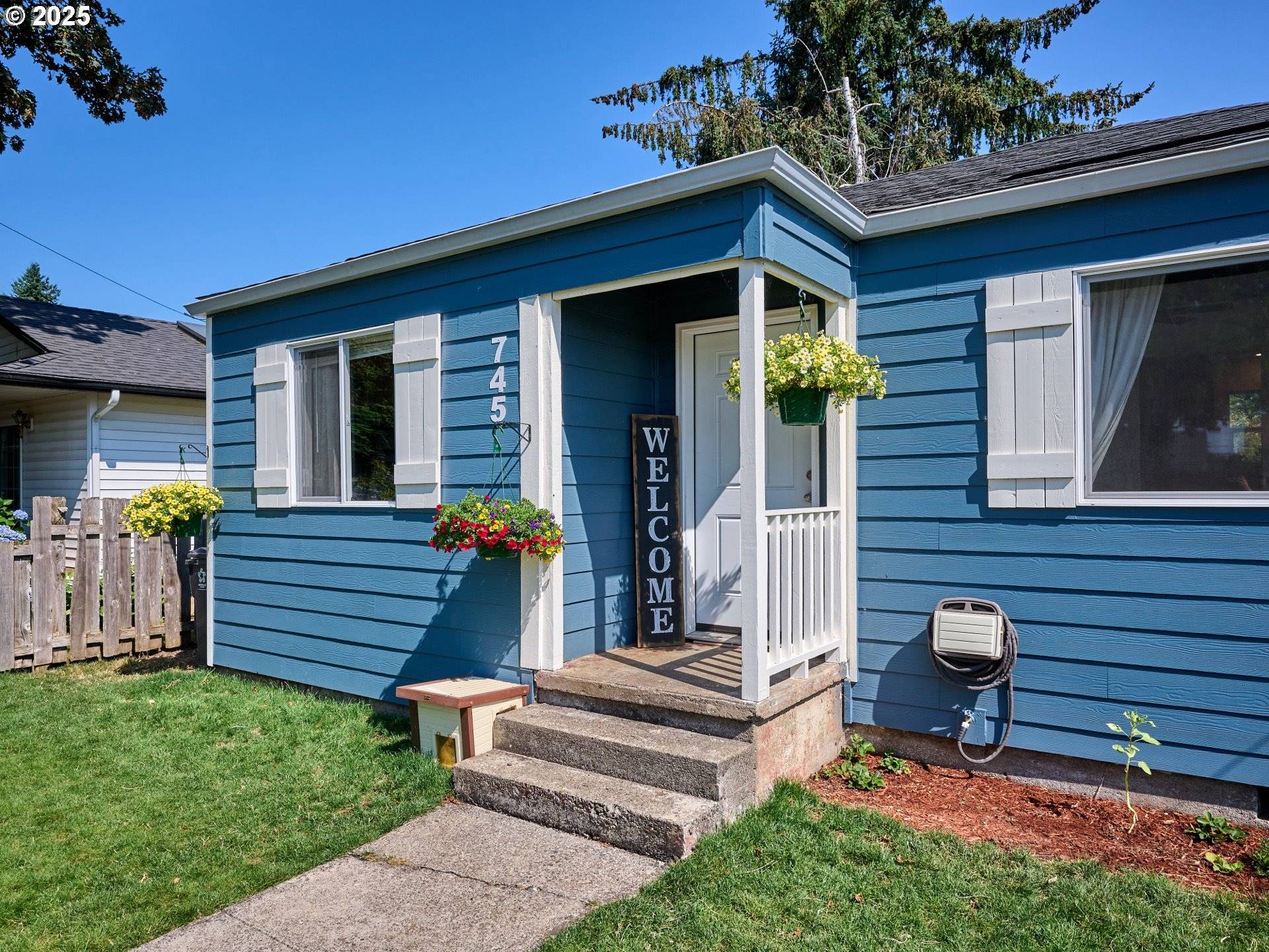 Aumsville, OR 97325,745 CHURCH ST