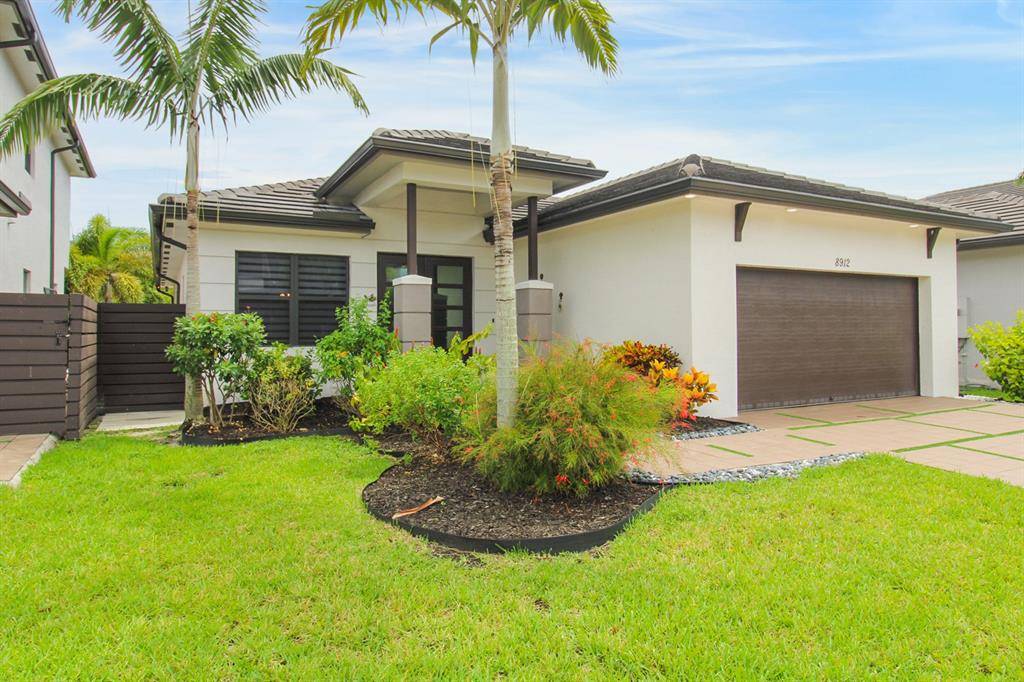 Hialeah, FL 33018,8912 NW 161st Ter