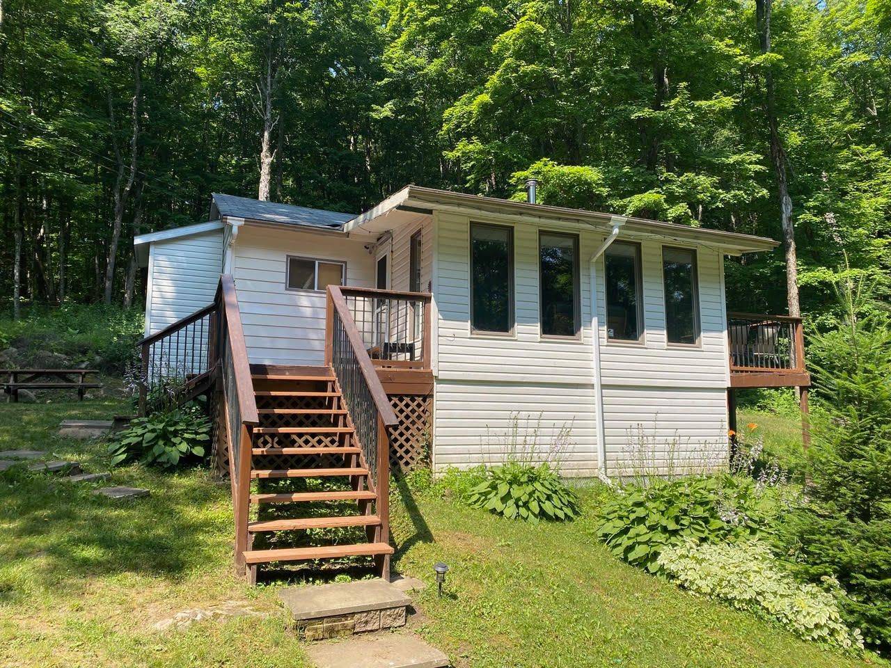 Dysart Et Al, ON K0M 1S0,1013 Miskwabi Lake RD