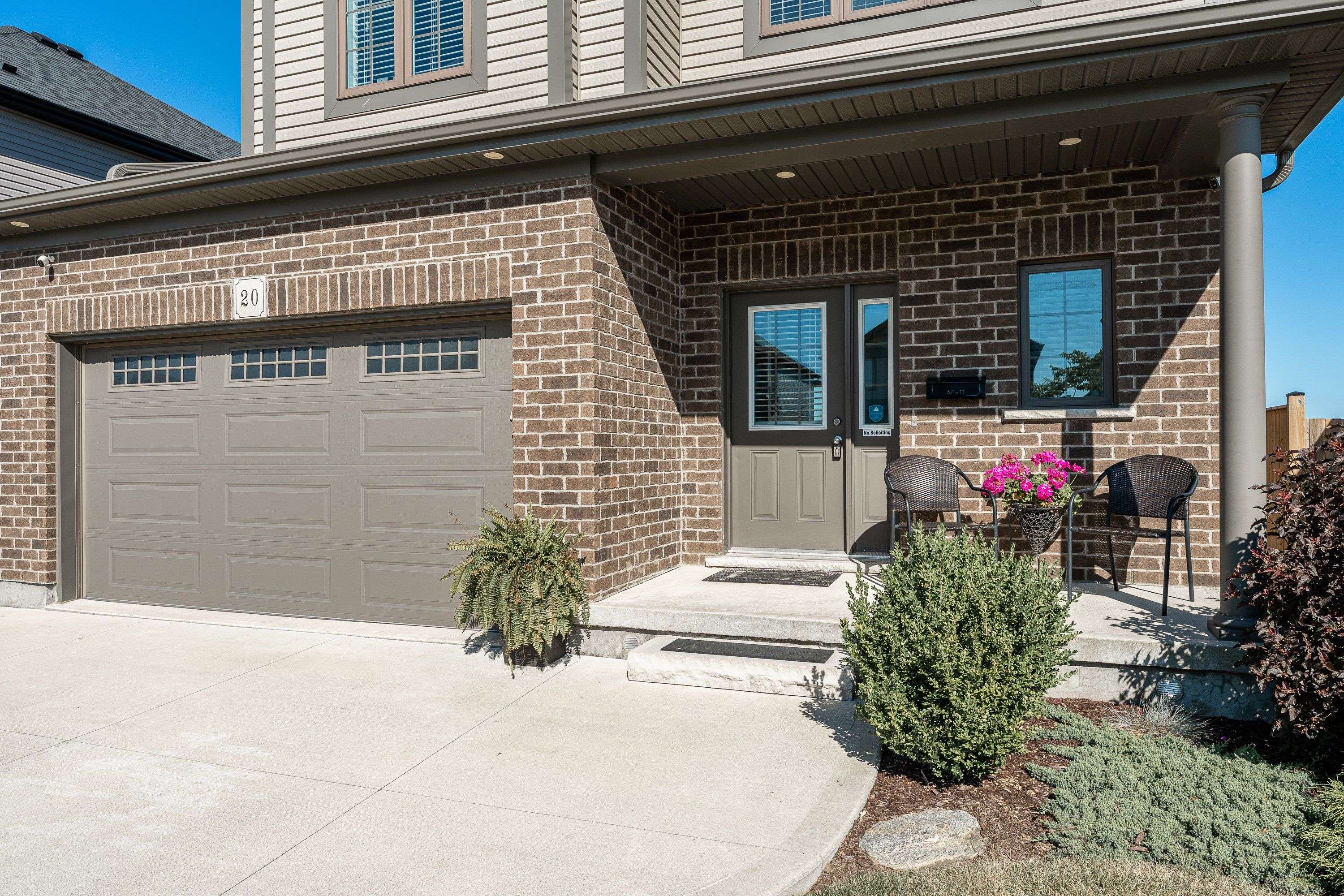 Stratford, ON N5A 0E9,20 Ahrens DR