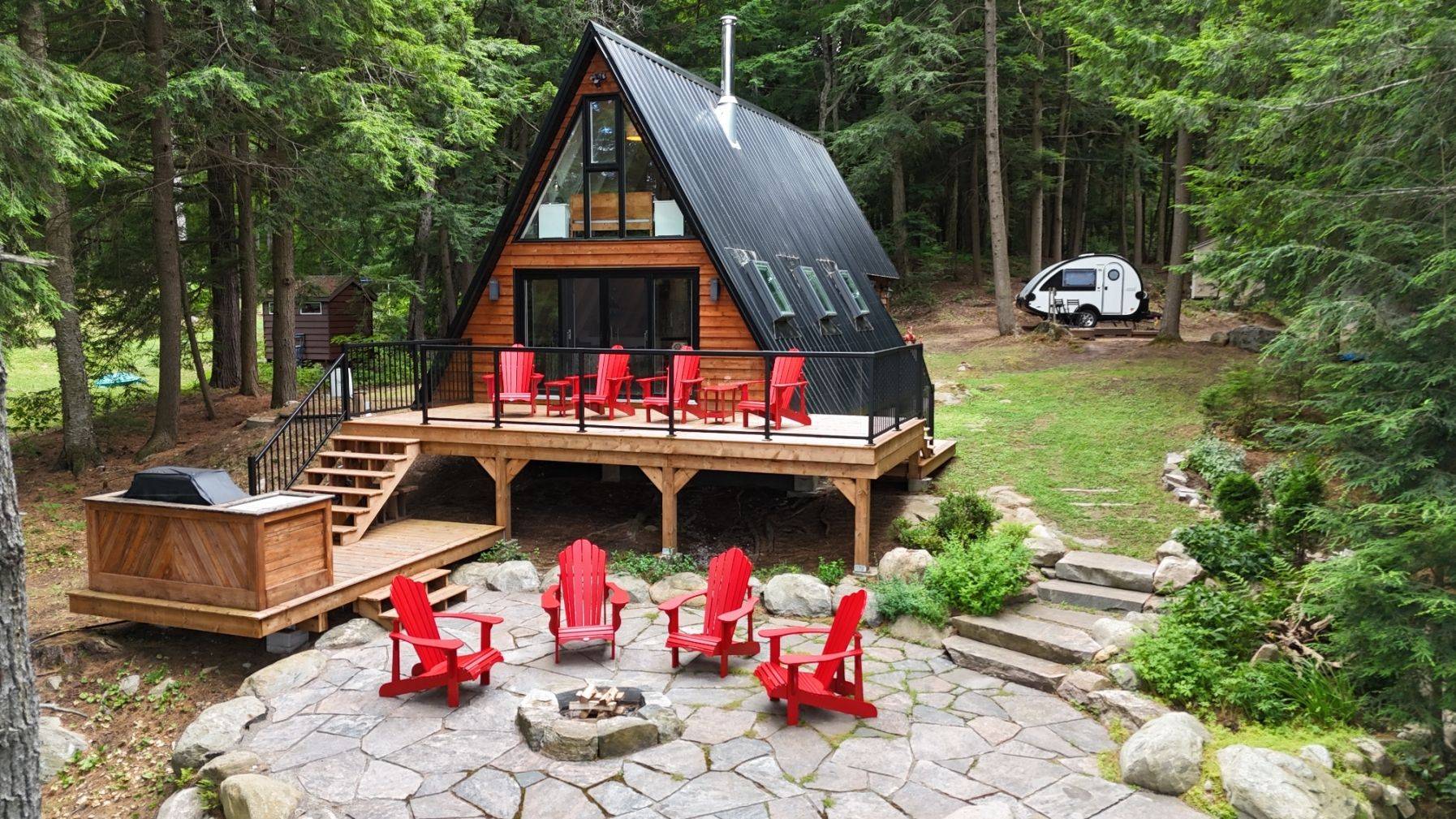 Highlands East, ON K0M 1S0,1130 Sapphire DR