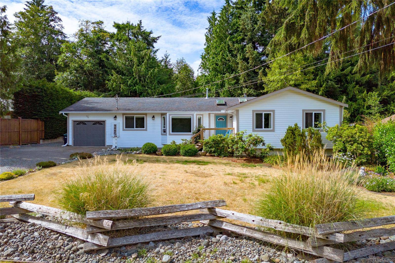 Bowser, BC V0R 1G0,5006 Thompson Clarke Dr W