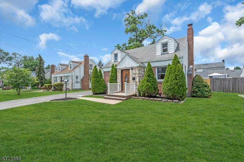 Clark Twp., NJ 07066,84 St Laurent Dr