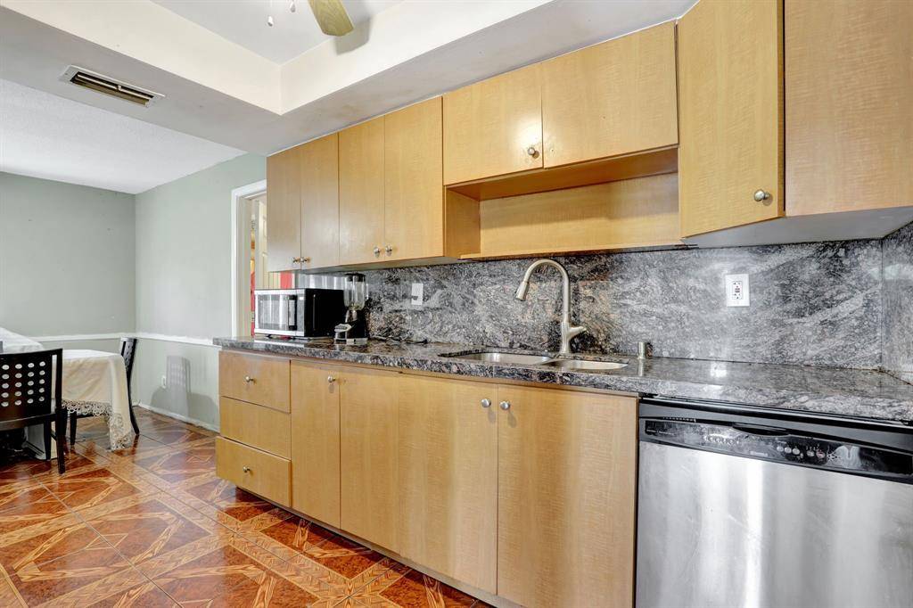 Lauderdale Lakes, FL 33319,3960 NW 45th Ave