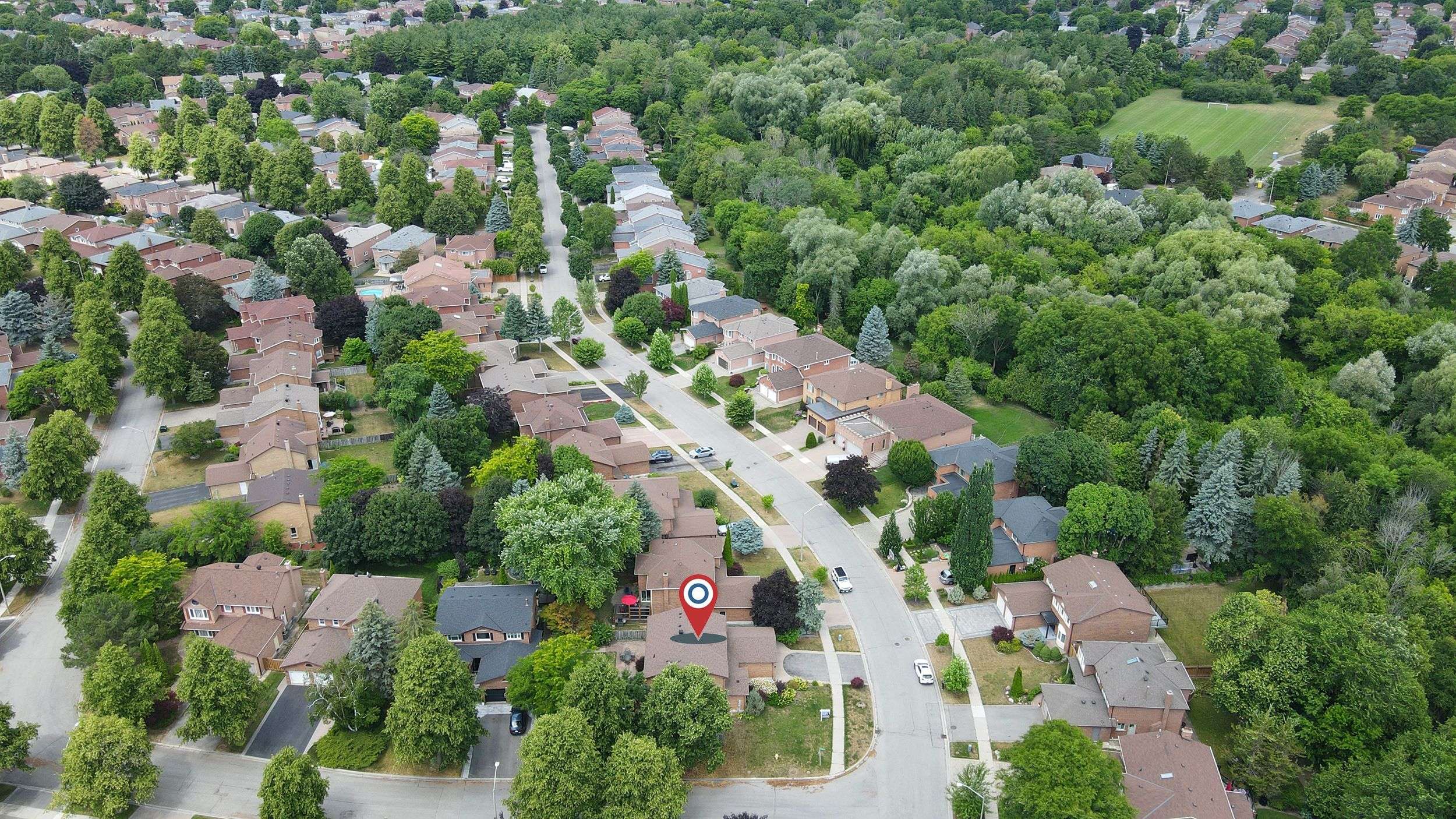 Markham, ON L3P 6S7,9 Hickory DR