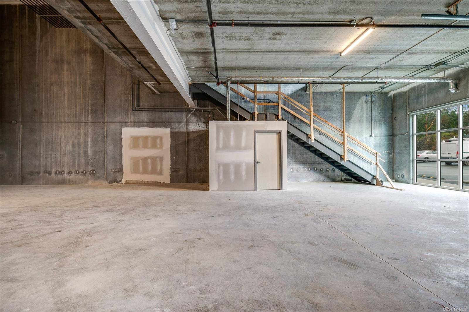 Langford, BC V9B 5Z1,4342 West Shore Pkwy #112