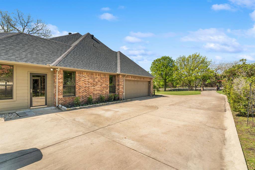 Sunnyvale, TX 75182,106 E Fork Road