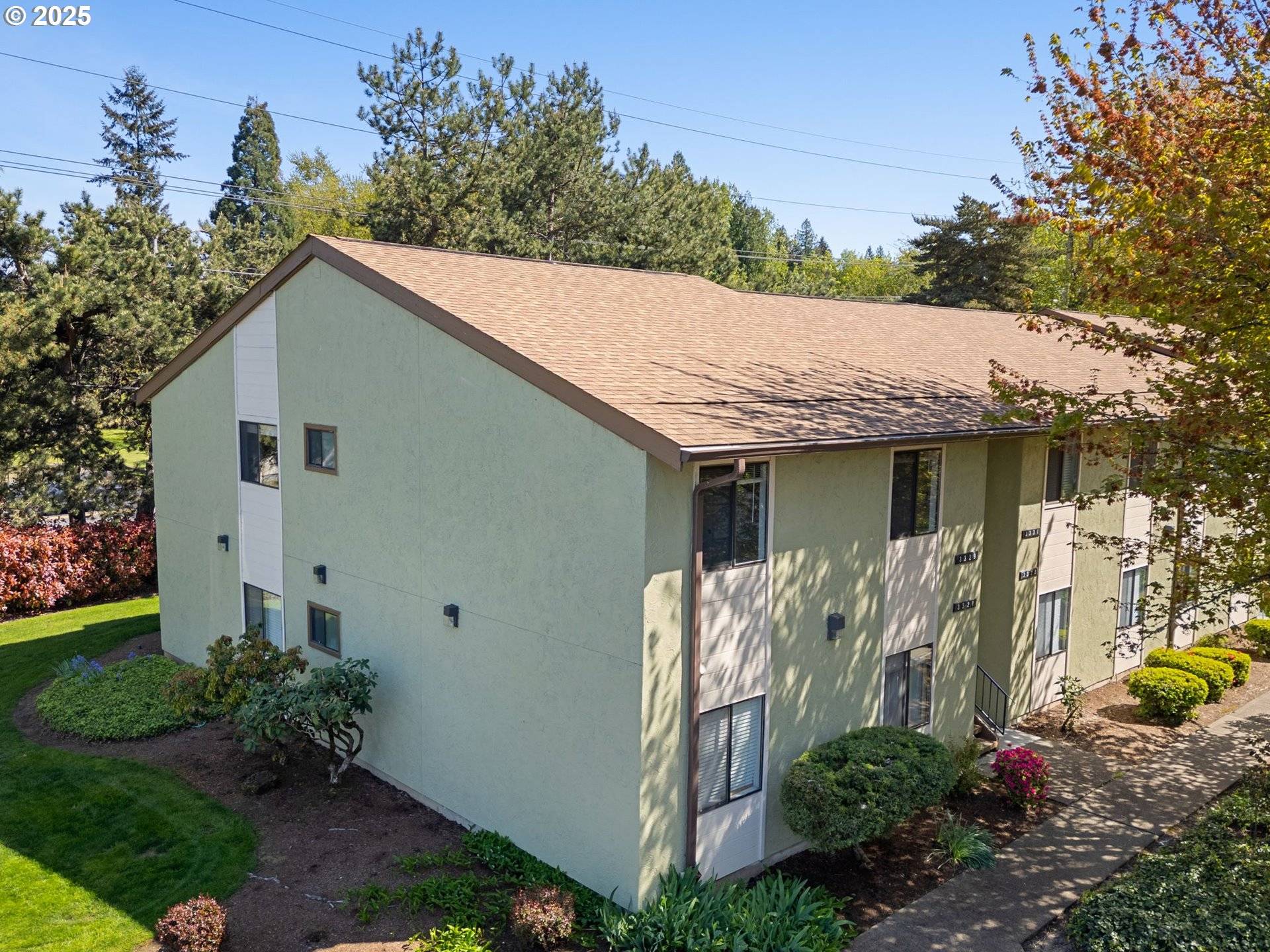 Portland, OR 97230,3329 NE 162ND AVE
