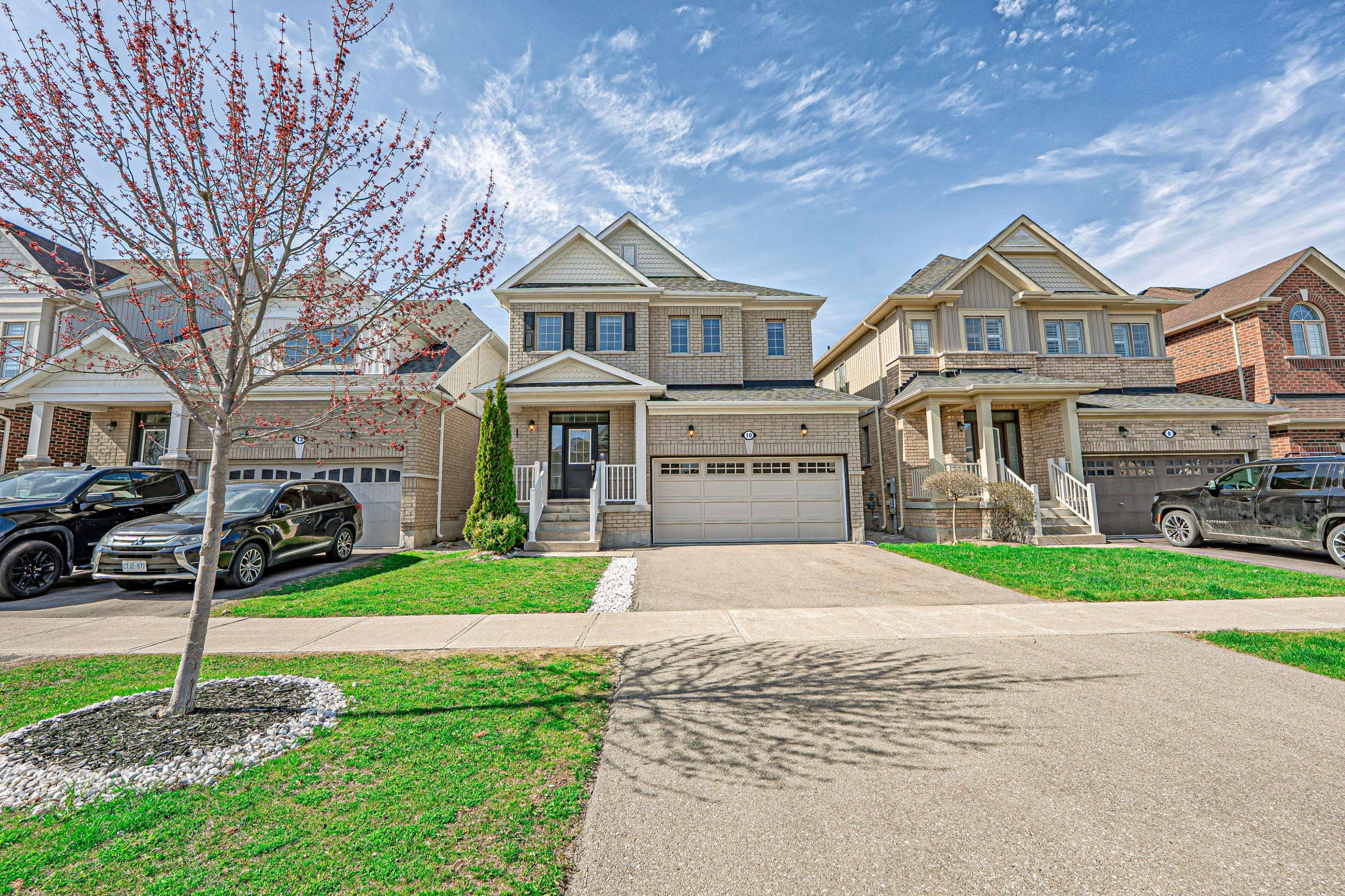 New Tecumseth, ON L0G 1W0,10 Mccabe LN