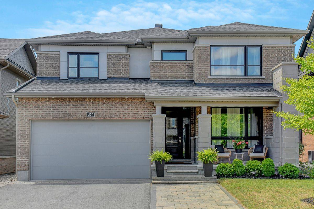 Manotick - Kars - Rideau Twp And Area, ON K4M 0G3,879 Percival CRES