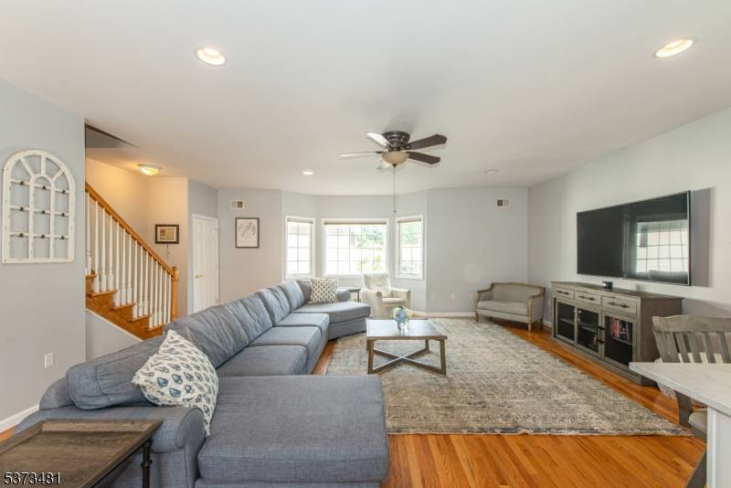Nutley Twp., NJ 07110,87 Centre Street Unit 4 #4