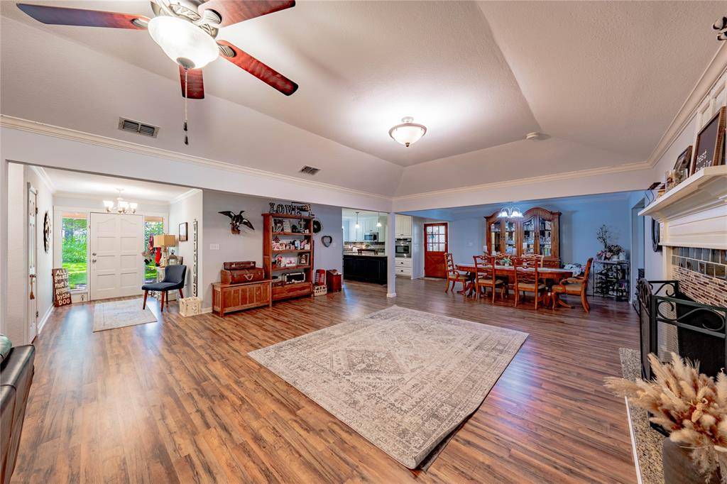 Athens, TX 75751,5 Linden Lane