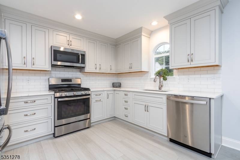 Bedminster Twp., NJ 07921,360 Wren Ln