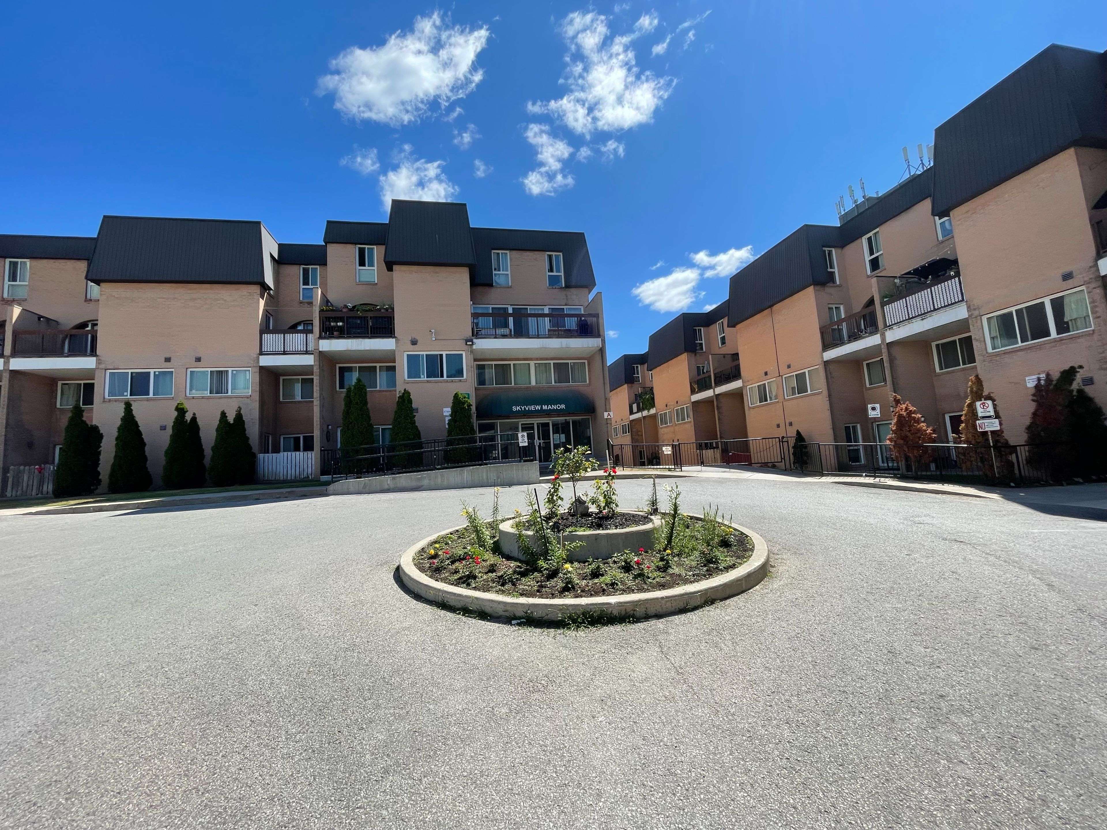 Toronto E09, ON M1E 4X2,100 Mornelle CT #1084